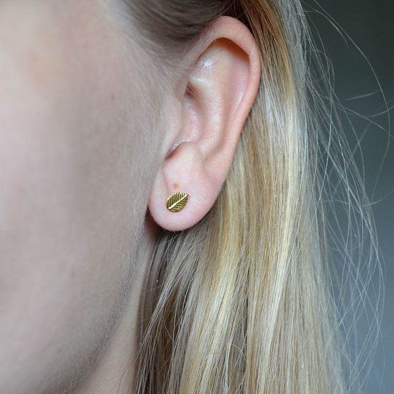 Oorbel blad | verguld 925 zilver